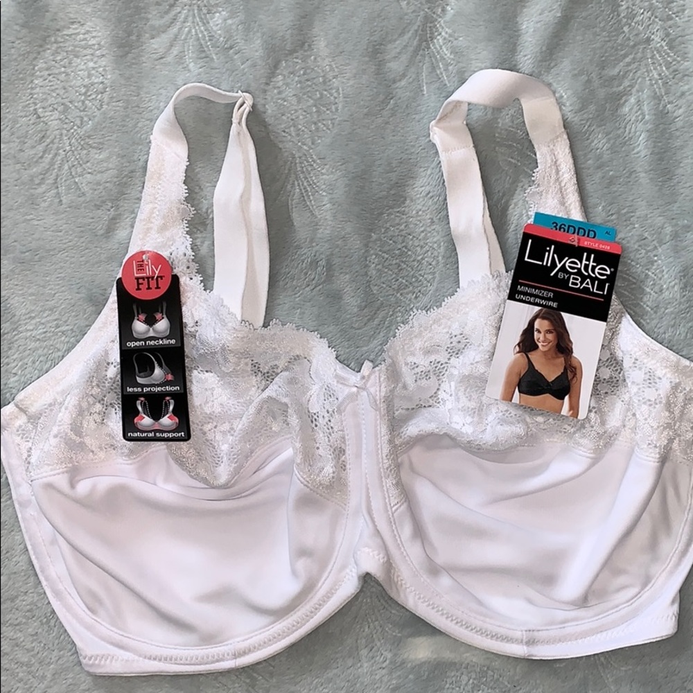 Lilyette by Bali White Minimizer Underwire Bra